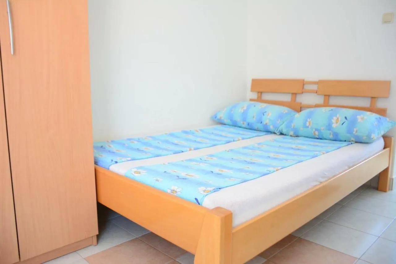 Lejlighed Apartmani Prvi Red Do Mora Pag Town Kroatien